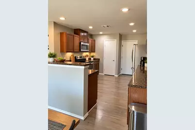 10924 Roderick Lawson Lane, Austin, TX 78754 - Photo 2