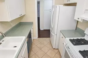 7920 Rockwood Ln, Austin, TX 78757 - Photo 8