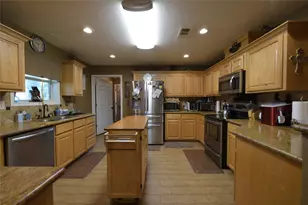 7523 State Hwy 21 W, Caldwell, TX 77836 - Photo 10