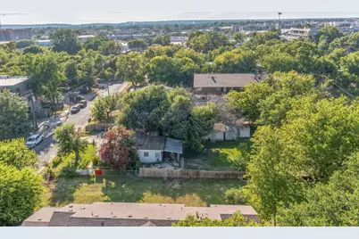 410 Swanee Drive, Austin, TX 78752 - Photo 10