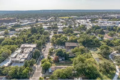 410 Swanee Drive, Austin, TX 78752 - Photo 22