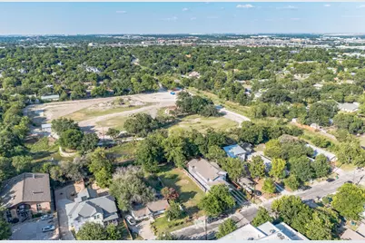 410 Swanee Drive, Austin, TX 78752 - Photo 24