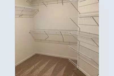 213 N Crescent Park Drive, Jarrell, TX 76537 - Photo 10