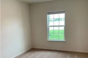 213 N Crescent Park Dr, Jarrell, TX 76537 - Photo 14