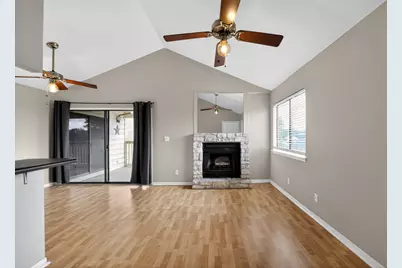 1013 Chestnut Street #C6, San Marcos, TX 78666 - Photo 2
