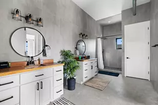 12701 Trails End Rd, Leander, TX 78641 - Photo 16