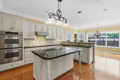 10609 Skyflower Drive, Austin, TX 78759 - Photo 8