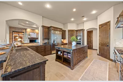 3809 Verano Drive, Austin, TX 78735 - Photo 8