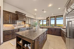 3809 Verano Dr, Austin, TX 78735 - Photo 10