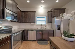 18312 Mammoth Cave Blvd, Pflugerville, TX 78660 - Photo 4