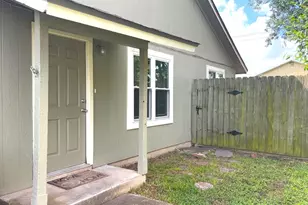 16005 Stoneham Cir, Pflugerville, TX 78660 - Photo 2