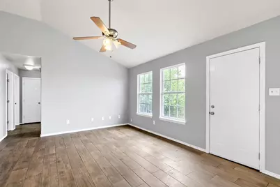 805 Debra Drive, Taylor, TX 76574 - Photo 4