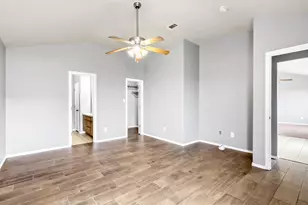 805 Debra Dr, Taylor, TX 76574 - Photo 14