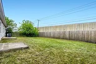 805 Debra Dr, Taylor, TX 76574 - Photo 28