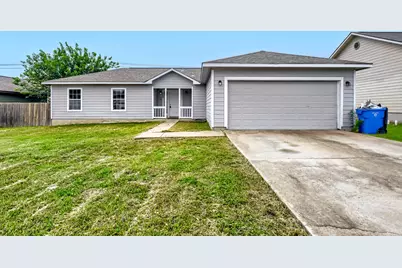805 Debra Drive, Taylor, TX 76574 - Photo 2