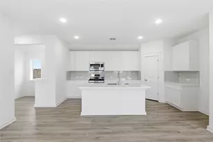 215 Bellie Ln, Kyle, TX 78640 - Photo 4