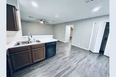 5507 Rose Hill Circle #B, Austin, TX 78745 - Photo 8