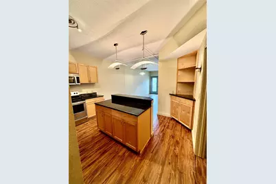 711 W 26th Street #303, Austin, TX 78705 - Photo 2