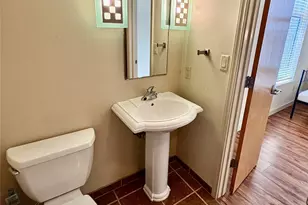 711 W 26th St, Austin, TX 78705 - Photo 12