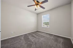 1060 Zeus Cir, Round Rock, TX 78665 - Photo 16