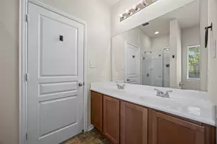 1060 Zeus Cir, Round Rock, TX 78665 - Photo 12