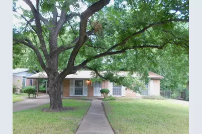 1400 Berkshire Drive, Austin, TX 78723 - Photo 2