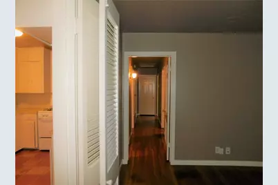1400 Berkshire Drive, Austin, TX 78723 - Photo 4