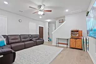 1519 Fenton Hl Dr, Leander, TX 78641 - Photo 6