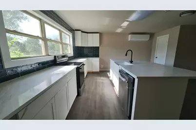 1284 Beaver Lake Drive, Caldwell, TX 77836 - Photo 2