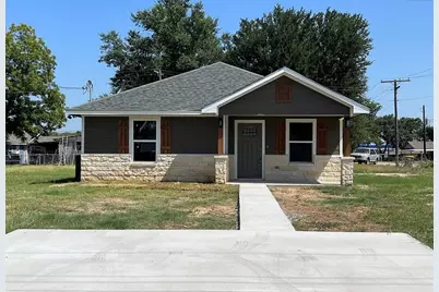 709 W Evans Street, Hearne, TX 77859 - Photo 1