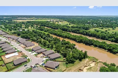 208 Trailside Lane, Bastrop, TX 78602 - Photo 38