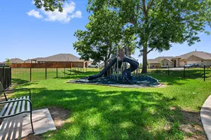 208 Trailside Ln, Bastrop, TX 78602 - Photo 28