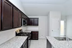 208 Trailside Ln, Bastrop, TX 78602 - Photo 14