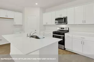 321 Yellowstone Dr, Kyle, TX 78640 - Photo 10