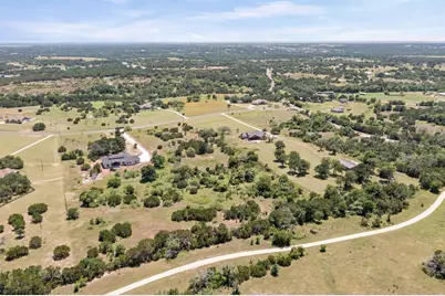 117 Stonehouse Drive, Liberty Hill, TX 78642 - Photo 8