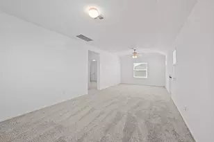 120 Josey Wales Dr, Jarrell, TX 76537 - Photo 28