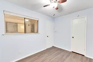 2500 Burleson Rd, Austin, TX 78741 - Photo 4