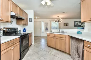 1410 E 3rd St, Georgetown, TX 78626 - Photo 16