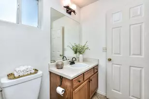 1410 E 3rd St, Georgetown, TX 78626 - Photo 24