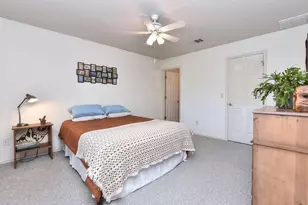 1410 E 3rd St, Georgetown, TX 78626 - Photo 18