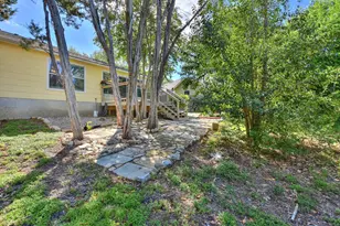 1410 E 3rd St, Georgetown, TX 78626 - Photo 28