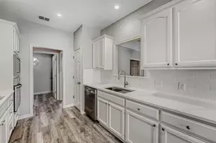 100 Susana Dr, Georgetown, TX 78628 - Photo 4