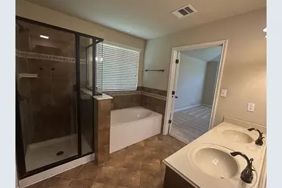 7714 Squirrel Hollow Drive, Georgetown, TX 78628 - Photo 10