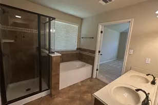 7714 Squirrel Hollow Dr, Georgetown, TX 78628 - Photo 10