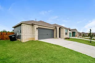 341 Madrid St, Kyle, TX 78640 - Photo 2