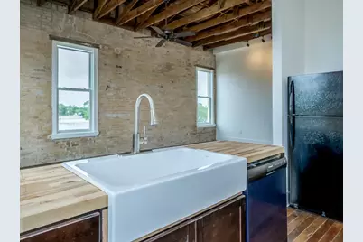 110 S Main Street #204, Elgin, TX 78621 - Photo 4