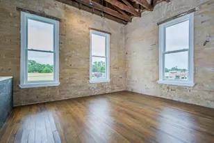 110 S Main St, Elgin, TX 78621 - Photo 2