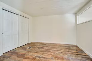 110 S Main St, Elgin, TX 78621 - Photo 6