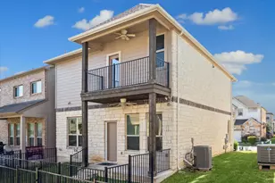 2105 Town Centre Dr, Round Rock, TX 78664 - Photo 16