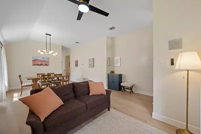 2105 Yaupon Hollow, Round Rock, TX 78664 - Photo 2